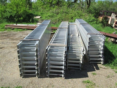 Approx. 25 foot 24" wide cable trays 09-4F13-0024-24