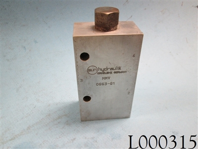 Sun Hydraulics Valve Block MMV & Sun Hydraulics Plug XFOA-XXN