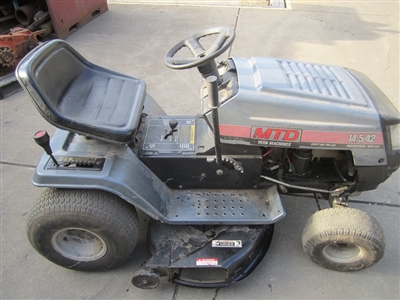 Mtd white lawn 2025 tractor