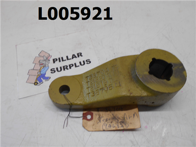 JOHN DEERE STEERING ARM T36705