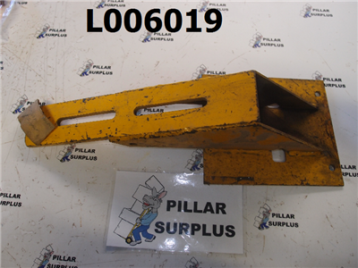 JOHN DEERE SEAT SUPPORT AT40628