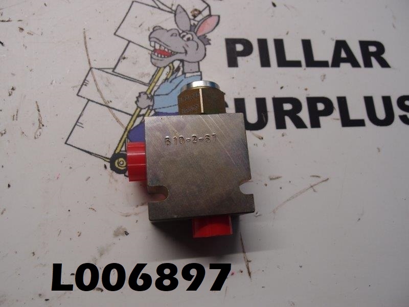 Parker B10-2-8T Valve Base,3/4-16 Sae,Steel,10-2 Cavity 