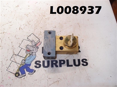 Kirk Bolt Interlock So. 45-77367 Keyed RE10049 with Key and Bushing Block