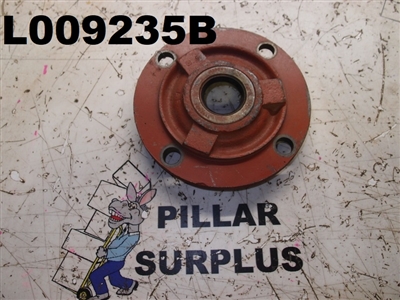 FUNK/JOHN DEERE BEARING HOLDER E15-33 W/ NATIONAL SEAL 450067