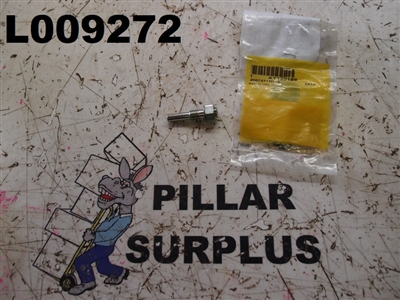 JOHN DEERE SCREW AT129199