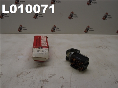 STANDARD MOTOR PRODUCTS HEADLIGHT SWITCH DS-357
