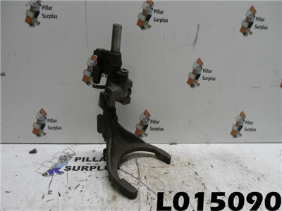 Borg Warner 5th Reverse Fork Spring Roller Shaft Assembly Torsion T98-23-2