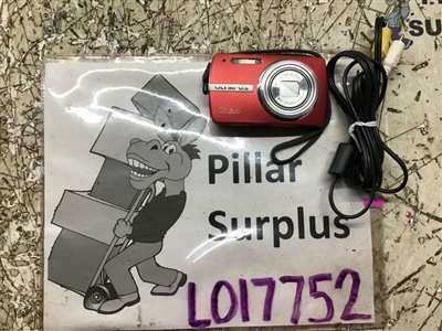 Olympus Stylus 820 Digital Camera M25211353 and Cord