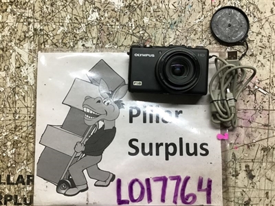 Olympus XZ-1 AAMS 17897 Digital Camera/Cord